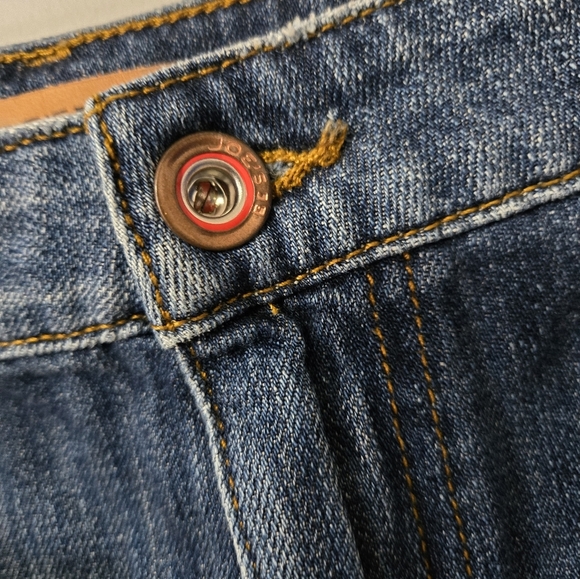 JOE'S Distressed Denim Mini Skirt With Front Slit. Size 31 - Picture 7 of 13